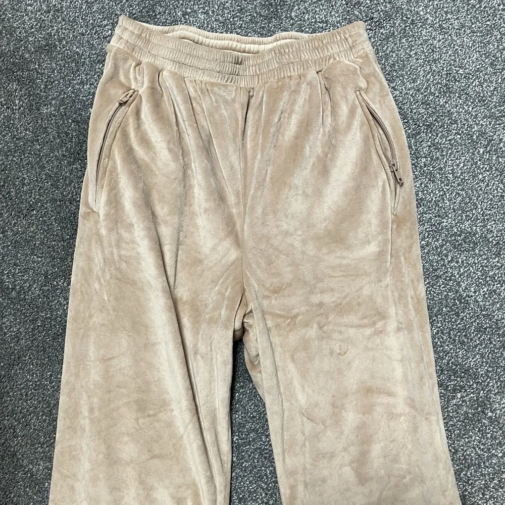 SKIMS Velour Jogger Pants Tan Beige Tall S Elastic Waist Zipper Pockets Lounge